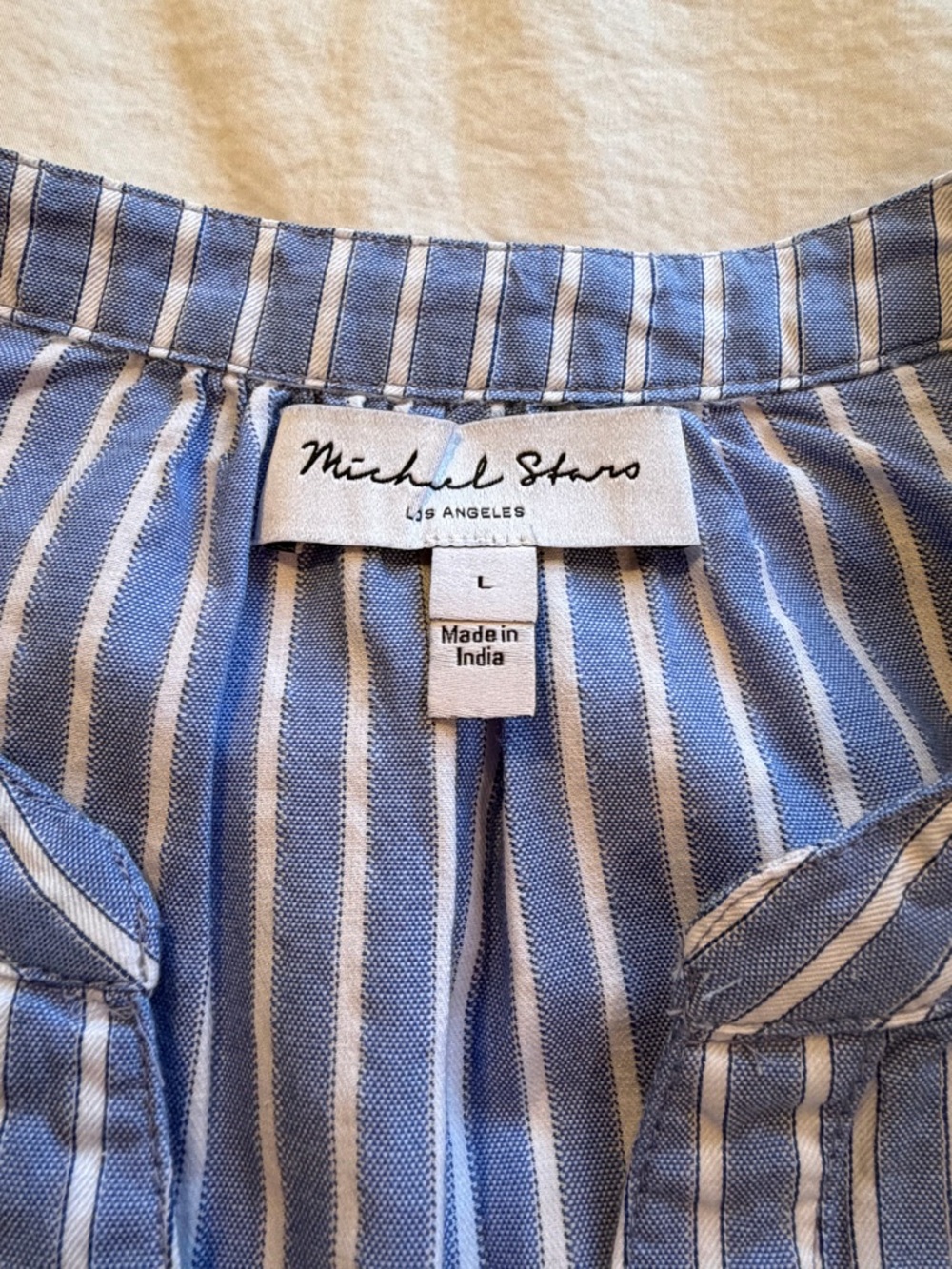 Michael Stars Button-Front Short Sleeve Blouse - Picture 4 of 5